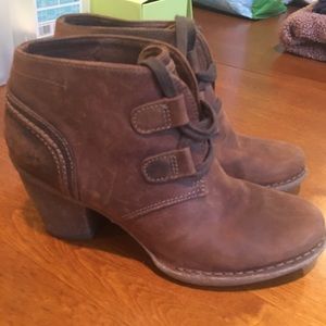 Clark’s Brown Ankle Booties, Size 9